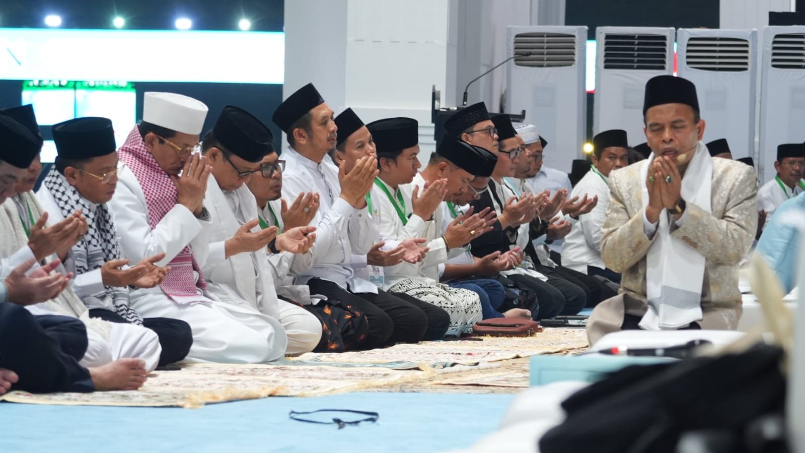 Gema Ayat Suci di Monas: Khotmil Al-Qur’an dan Doa Kebangsaan Tandai Peringatan HUT ke-81 RI